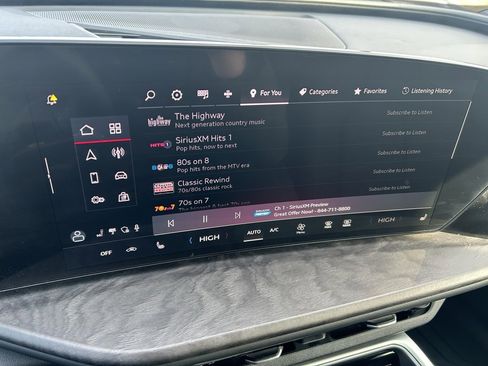 Used 2025 Audi Q5 2.0T Premium w/ Convenience Package image 15