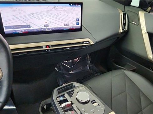 Used 2026 BMW iX xDrive45 image 43