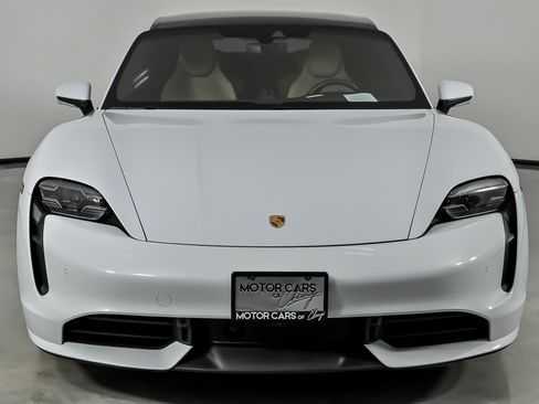 Used 2020 Porsche Taycan Turbo image 5