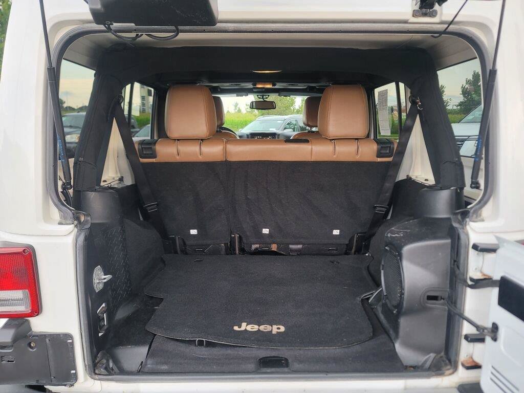 Used 2013 Jeep Wrangler Unlimited Sahara AWD/4WD image 18