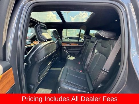 Used 2022 Jeep Grand Cherokee Summit AWD/4WD image 12