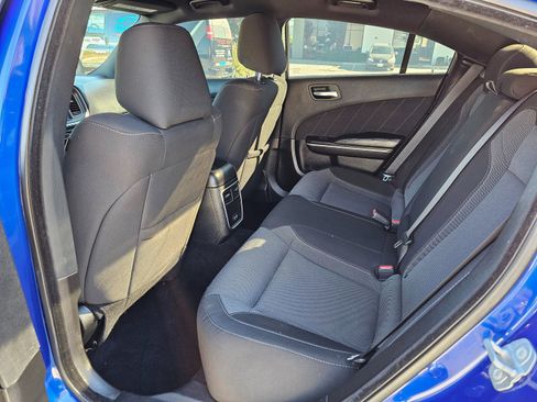 Used 2020 Dodge Charger SXT image 18