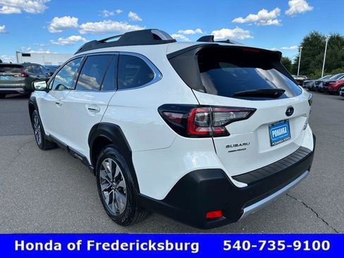 Used 2025 Subaru Outback Touring XT image 3