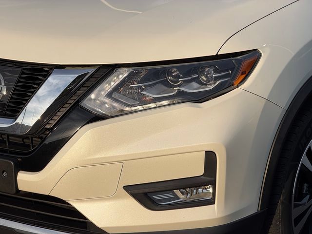 Used 2017 Nissan Rogue SL w/ SL Premium Package AWD/4WD image 11
