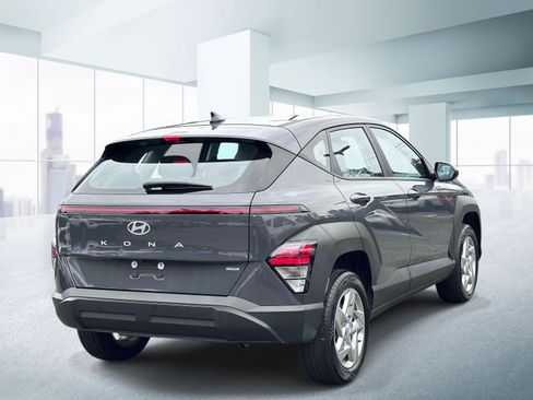 Used 2024 Hyundai Kona SE AWD/4WD image 4