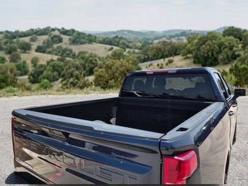 Used 2022 Chevrolet Silverado 1500 Custom RWD image 42