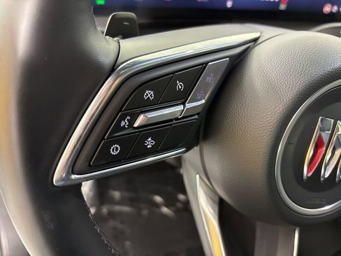 Used 2025 Buick Enclave Preferred image 22