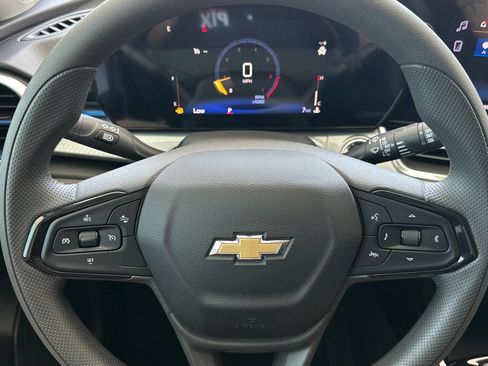 New 2026 Chevrolet Trax LT FWD image 23