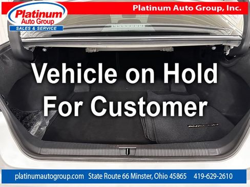 Used 2019 Toyota Avalon Touring FWD image 34