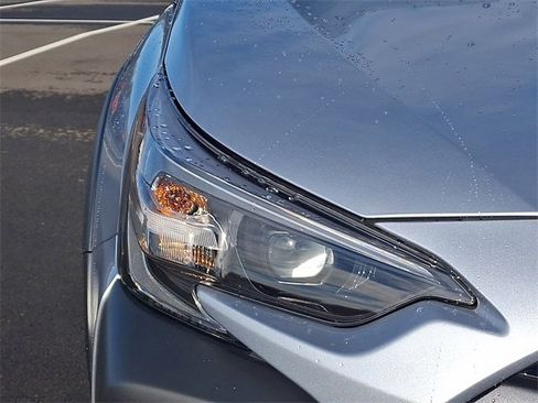 Used 2025 Subaru Outback Limited image 10