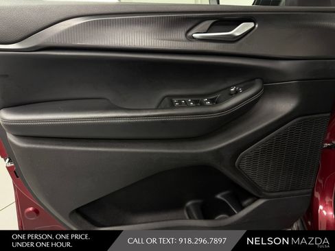 Used 2023 Jeep Grand Cherokee L Laredo AWD/4WD image 20