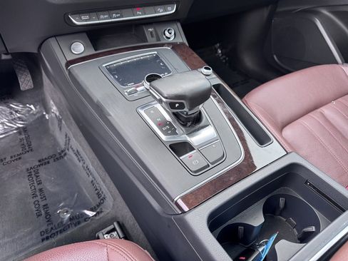 Used 2018 Audi Q5 2.0T w/ Premium Plus Package image 31