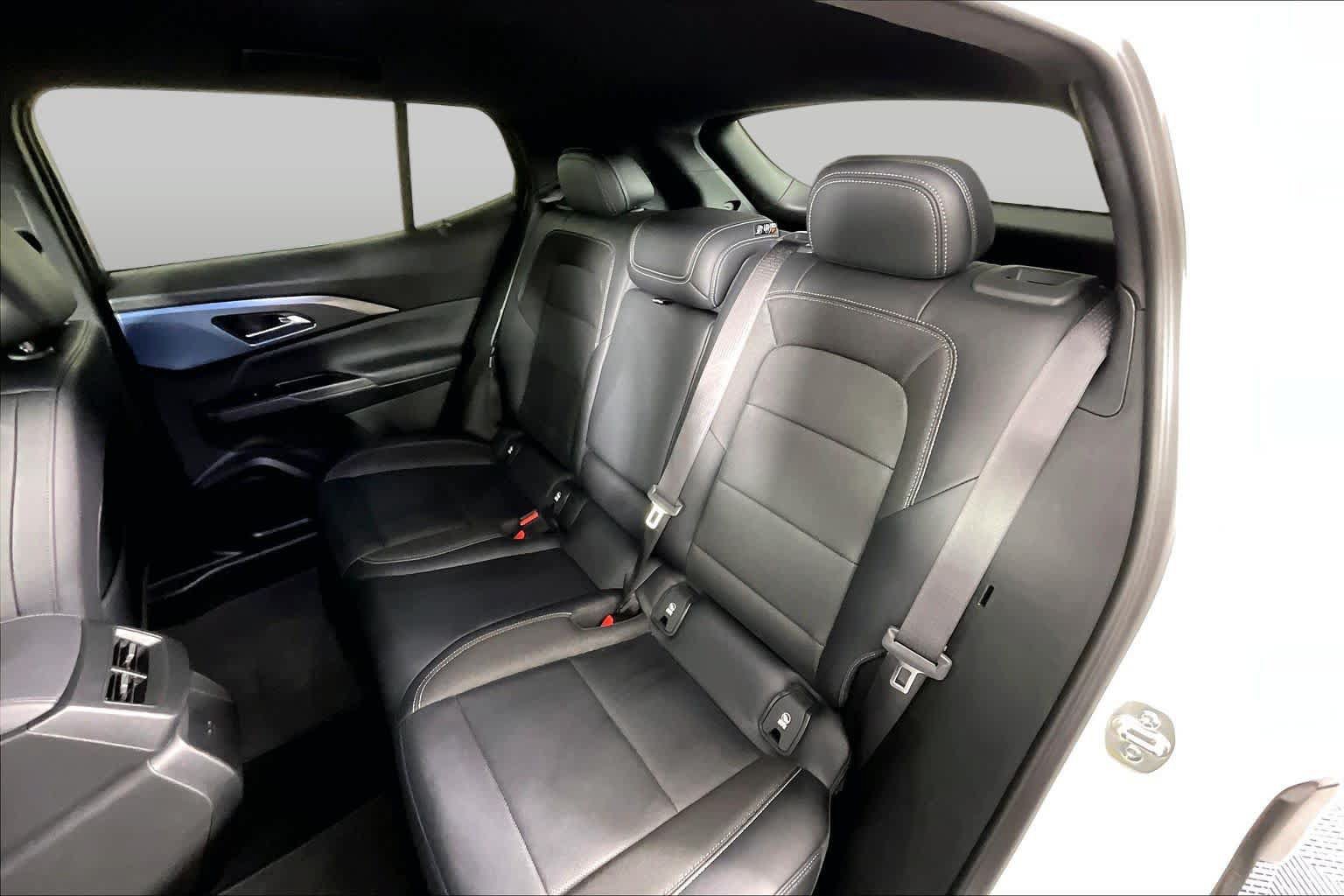 Used 2024 Chevrolet Equinox EV LT w/ LPO, Blackout Package FWD image 17