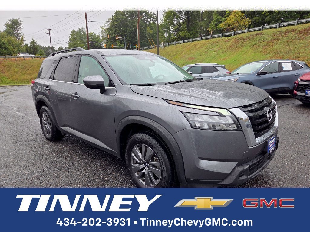 Used 2024 Nissan Pathfinder SV AWD/4WD image 1