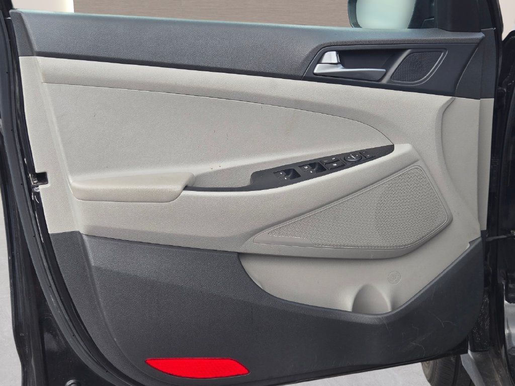 Used 2016 Hyundai Tucson Sport FWD image 20