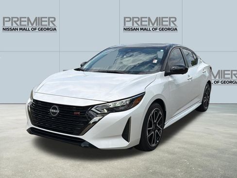 Certified 2025 Nissan Sentra SR w/ SR Premium Package FWD image 1