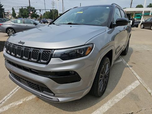 Certified 2023 Jeep Compass High Altitude AWD/4WD image 7