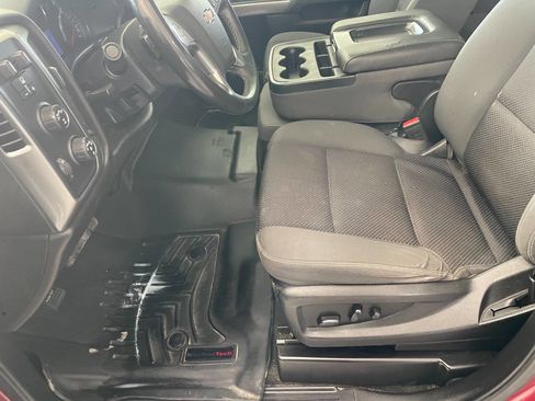 Used 2018 Chevrolet Silverado 1500 LT w/ All Star Edition image 18