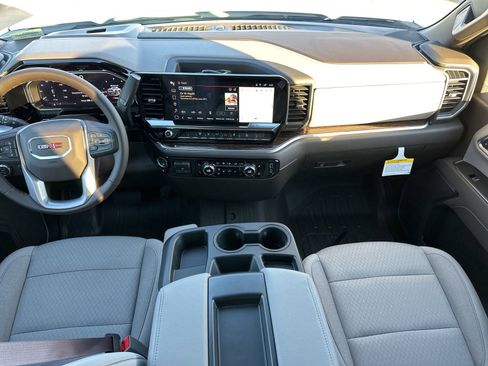 New 2026 GMC Sierra 2500 SLE image 29