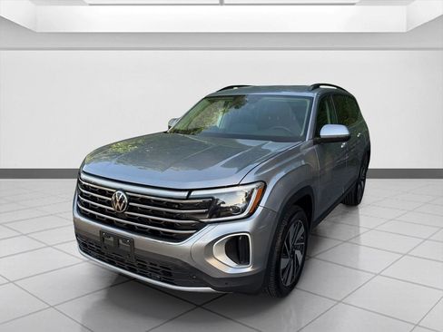 Used 2024 Volkswagen Atlas SE AWD/4WD image 10