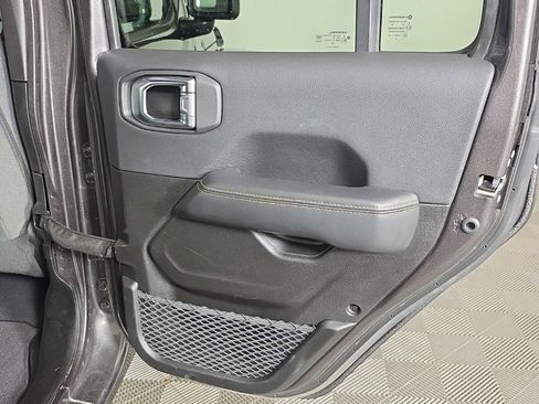 Used 2025 Jeep Wrangler Unlimited Sahara w/ Safety Group AWD/4WD image 39