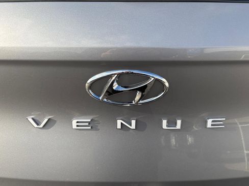 New 2026 Hyundai Venue SEL image 9