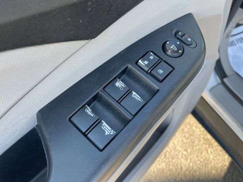 Used 2013 Honda CR-V LX image 13