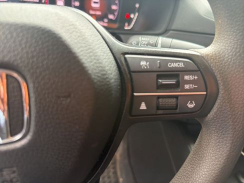 Certified 2023 Honda Accord EX image 9