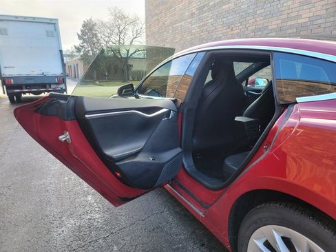 Used 2017 Tesla Model S 90D image 26