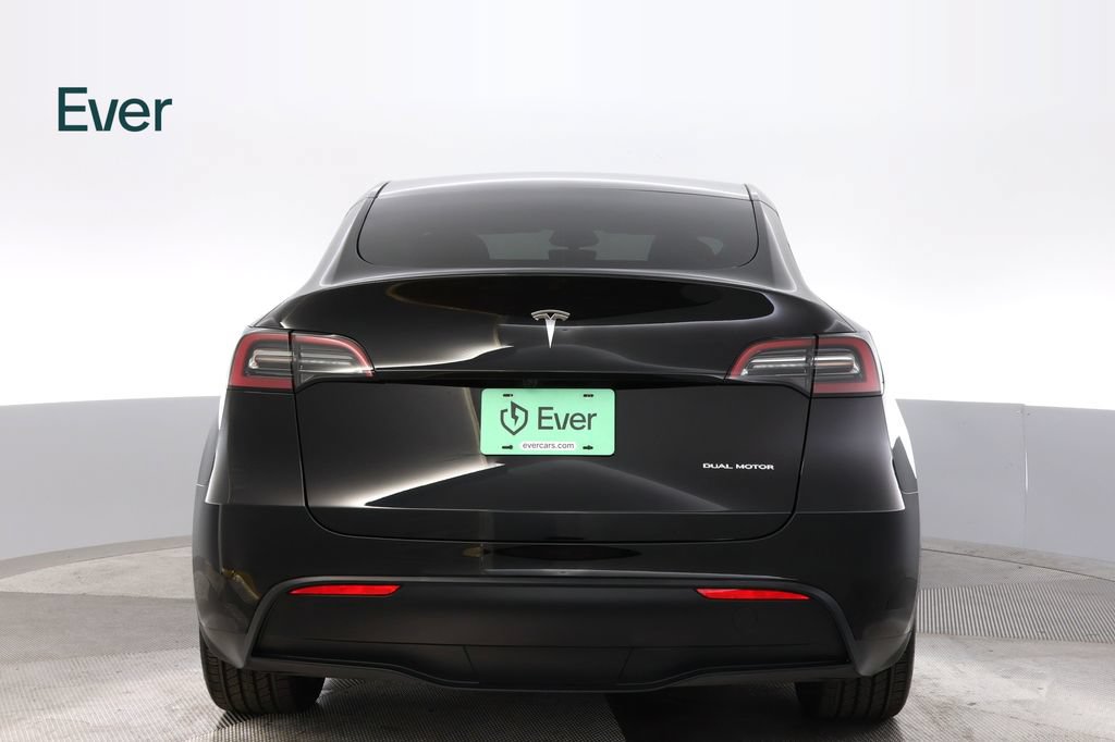 Used 2025 Tesla Model Y Long Range AWD/4WD image 15