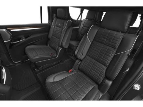 Used 2025 Cadillac Escalade ESV Sport w/ Touring Package AWD/4WD image 15
