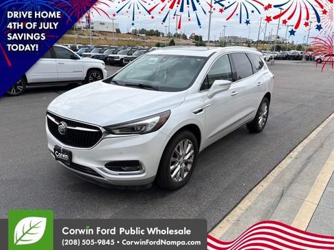 Used 2018 Buick Enclave Premium w/ Experience Buick Package AWD/4WD image 2