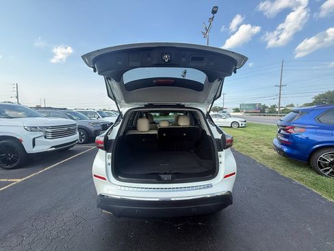 Used 2021 Nissan Murano SV w/ SV Special Edition Package FWD image 5