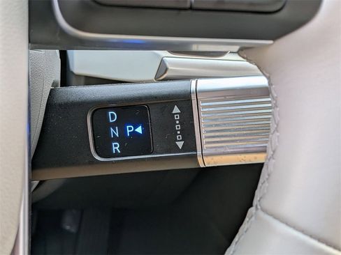 Used 2024 Hyundai Santa Fe SE image 18