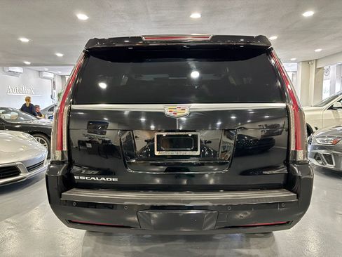 Used 2015 Cadillac Escalade Premium RWD image 6