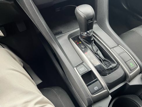 Used 2019 Honda Civic LX image 30