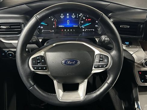 Used 2023 Ford Explorer XLT w/ Equipment Group 202A AWD/4WD image 79