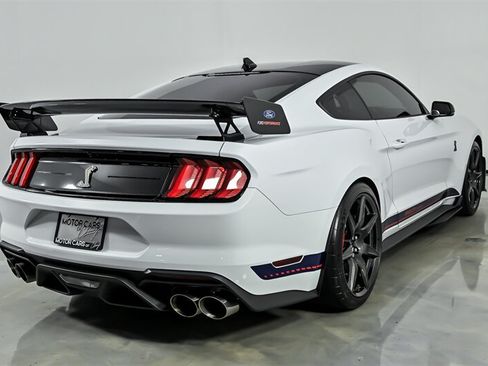 Used 2021 Ford Mustang Shelby GT500 w/ Carbon Fiber Track Pack RWD image 10