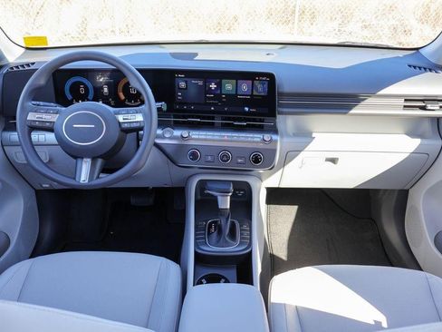 New 2026 Hyundai Kona SE image 6
