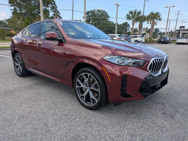 Used 2026 BMW X6 xDrive40i AWD/4WD image 3