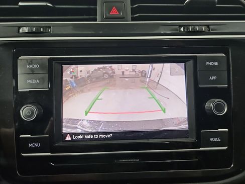 Certified 2024 Volkswagen Tiguan S image 22