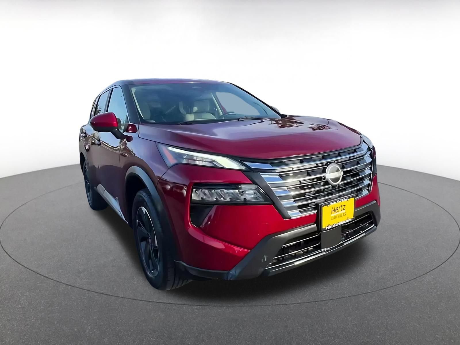 Used 2025 Nissan Rogue SV AWD/4WD image 3
