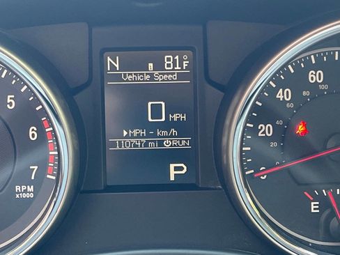 Used 2012 Jeep Grand Cherokee Overland w/ Trailer Tow Group IV image 19