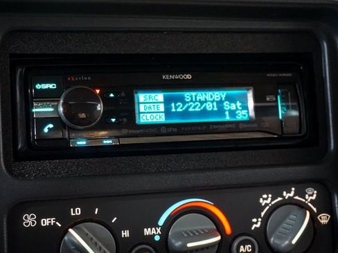 Used 1998 Chevrolet Silverado 1500 4x4 Regular Cab w/ Preferred Equipment Group 2 image 47