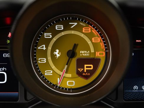 Certified 2021 Ferrari F8 Tributo RWD image 98