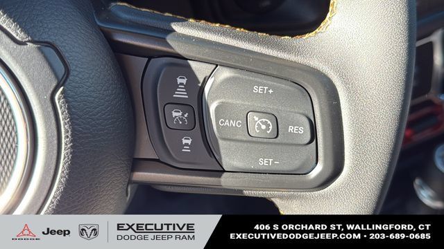Used 2024 Jeep Wrangler Unlimited AWD/4WD image 13