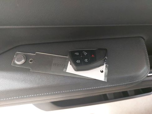 Certified 2023 Chevrolet Silverado 1500 LT image 40