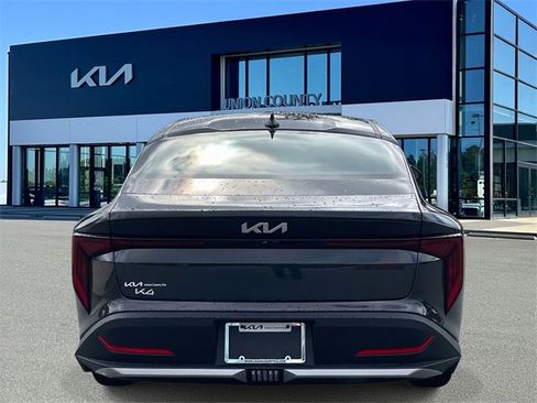 New 2025 Kia K4 LXS image 5