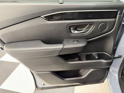 Used 2023 Honda Pilot Elite image 16