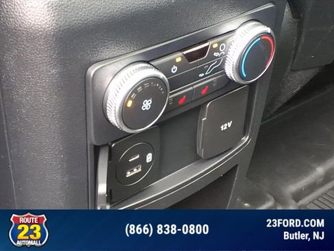 Used 2020 Ford Explorer XLT w/ Equipment Group 202A image 25